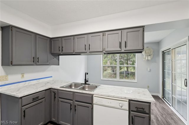 14459 Fullers Lane, Strongsville, OH 44149