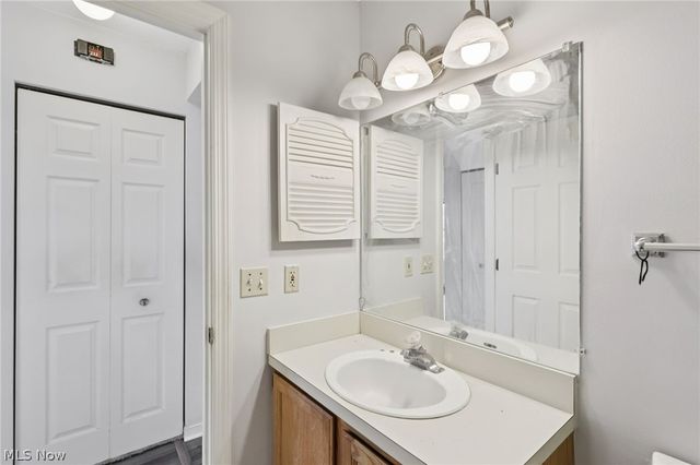 14459 Fullers Lane, Strongsville, OH 44149