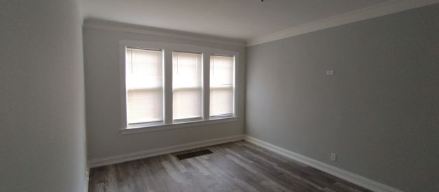 7926 S Michigan Avenue, Chicago, IL 60619