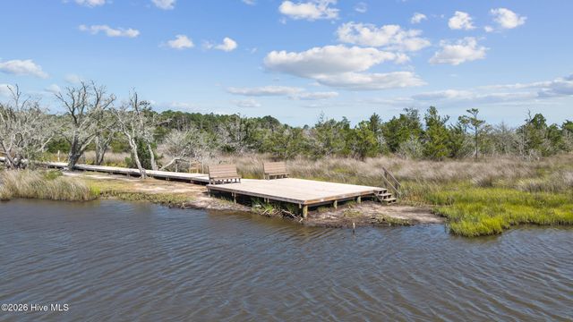 107 Dolphin View Court, Sneads Ferry, NC 28460