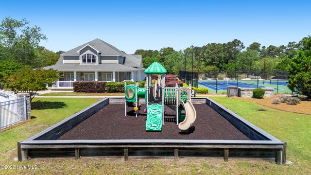 107 Dolphin View Court, Sneads Ferry, NC 28460