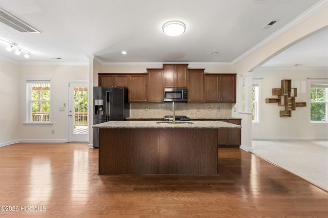 107 Dolphin View Court, Sneads Ferry, NC 28460