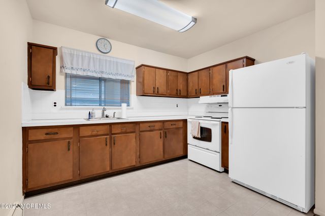 2188 Hovsons Boulevard, Toms River, NJ 08753