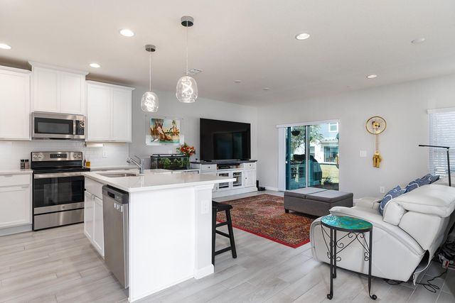 170 CAPE HONEYSUCKLE PLACE, Sanford, FL 32771