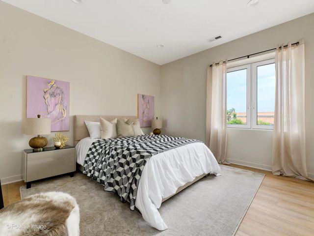 6031 W NORTH Avenue 3w, Oak Park, IL 60302
