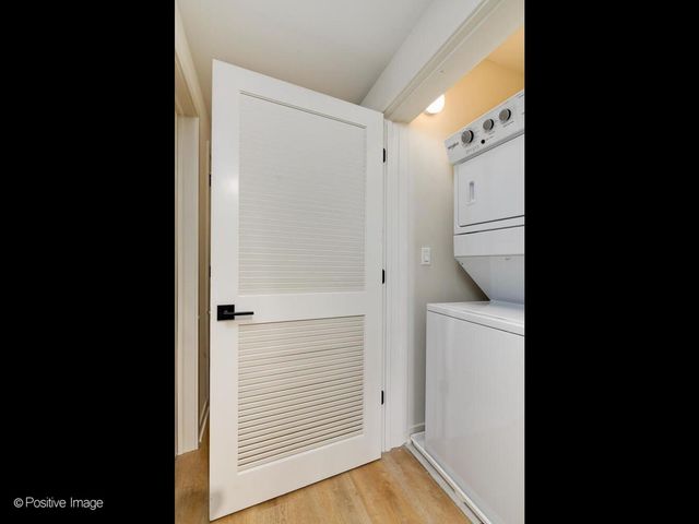 6031 W NORTH Avenue 3w, Oak Park, IL 60302