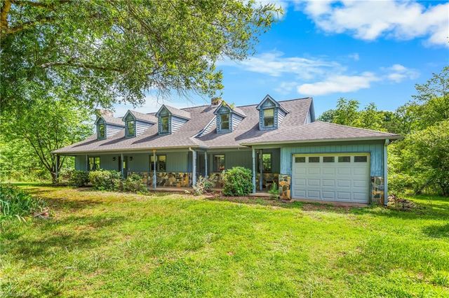 5041 Friendship Circle Road, East Bend, NC 27018