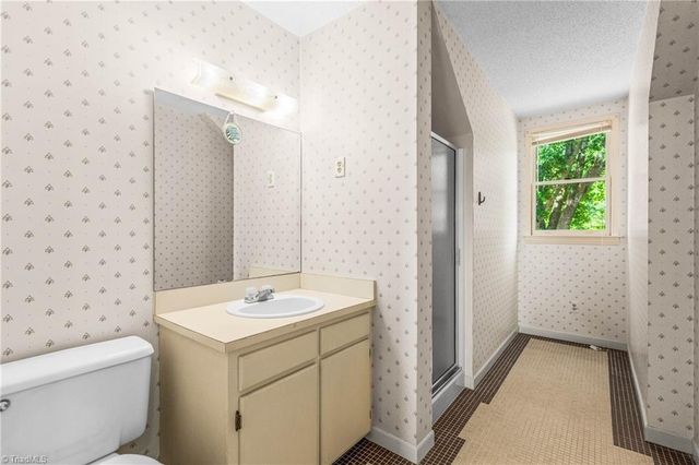 5041 Friendship Circle Road, East Bend, NC 27018