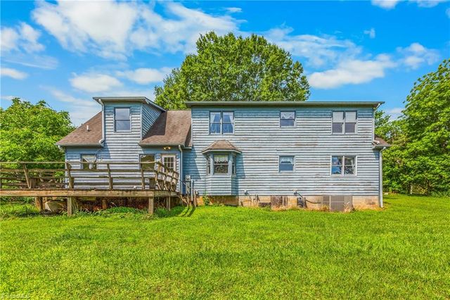 5041 Friendship Circle Road, East Bend, NC 27018