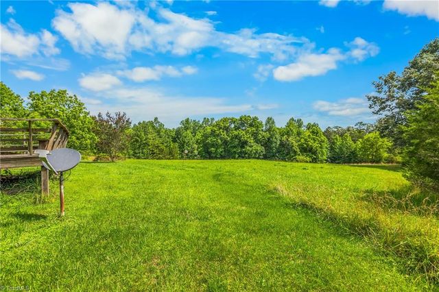 5041 Friendship Circle Road, East Bend, NC 27018
