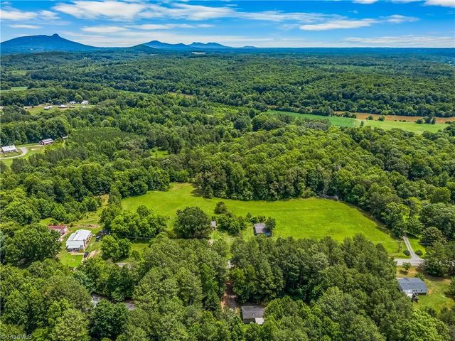 5041 Friendship Circle Road, East Bend, NC 27018