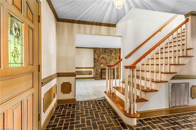 5041 Friendship Circle Road, East Bend, NC 27018