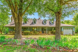 5041 Friendship Circle Road, East Bend, NC 27018