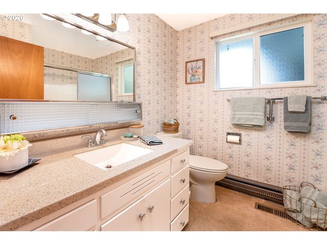 545 HUGHES St, Eugene, OR 97402