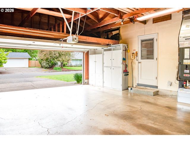 545 HUGHES St, Eugene, OR 97402