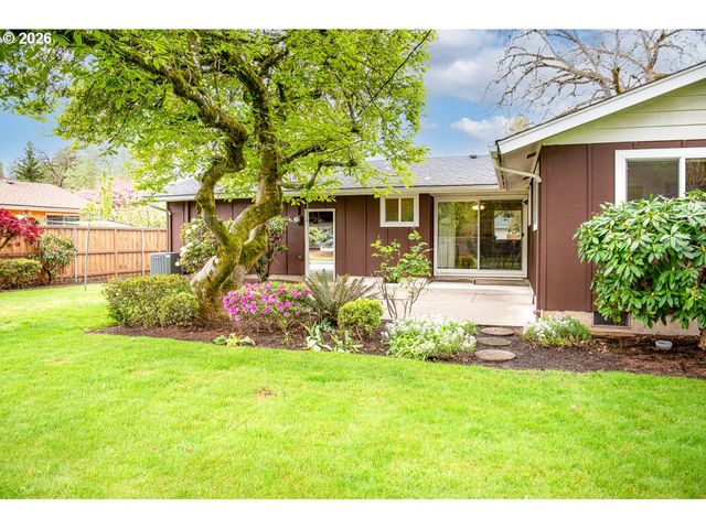 545 HUGHES St, Eugene, OR 97402