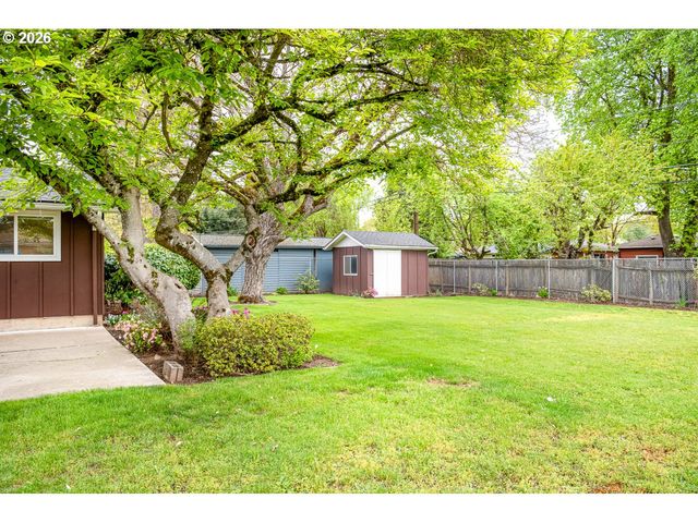 545 HUGHES St, Eugene, OR 97402