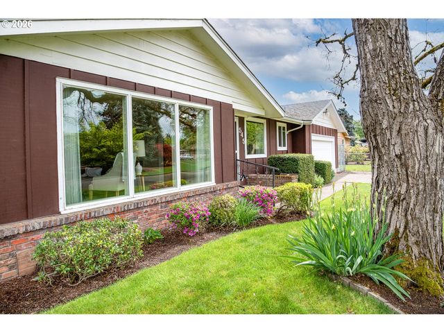 545 HUGHES St, Eugene, OR 97402