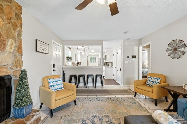 2393 Shoal Creek Dr, Pensacola, FL 32514