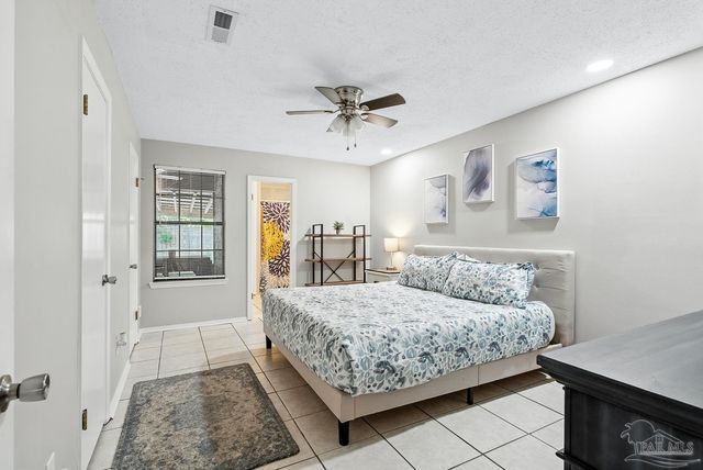 2393 Shoal Creek Dr, Pensacola, FL 32514