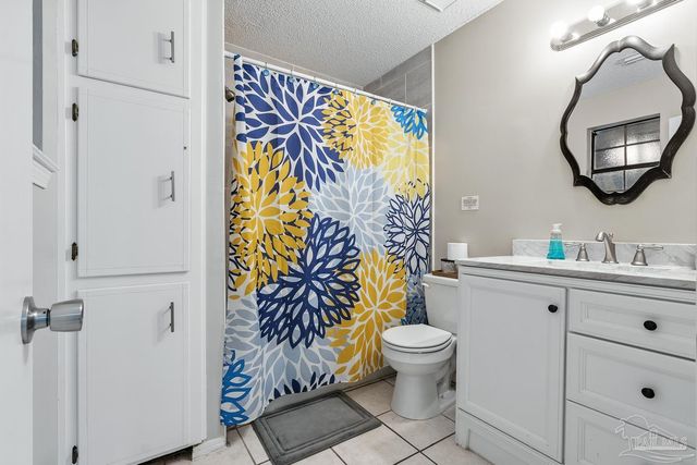 2393 Shoal Creek Dr, Pensacola, FL 32514