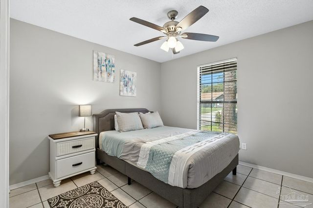 2393 Shoal Creek Dr, Pensacola, FL 32514