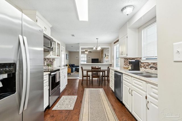 2393 Shoal Creek Dr, Pensacola, FL 32514