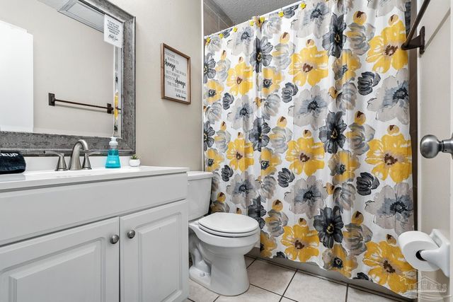 2393 Shoal Creek Dr, Pensacola, FL 32514