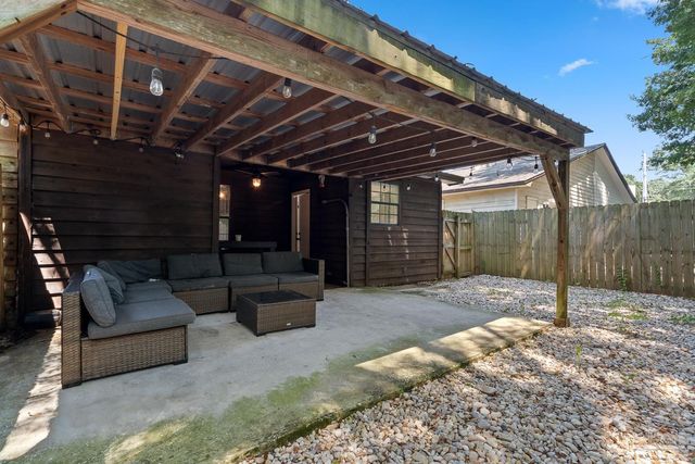 2393 Shoal Creek Dr, Pensacola, FL 32514