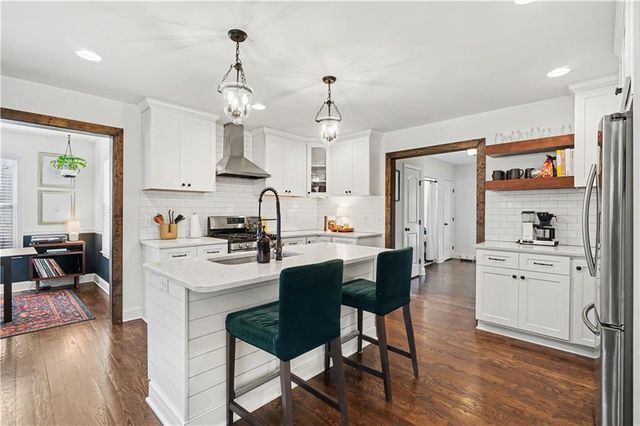 2435 Crestview Avenue, Decatur, GA 30032