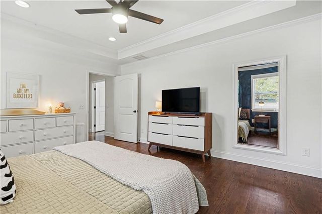 2435 Crestview Avenue, Decatur, GA 30032