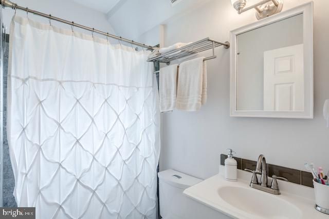 3 LEE AVE, Haddonfield, NJ 08033