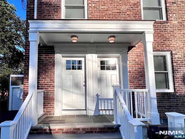 19 Cedar Place 1, Hawthorne, NJ 07506