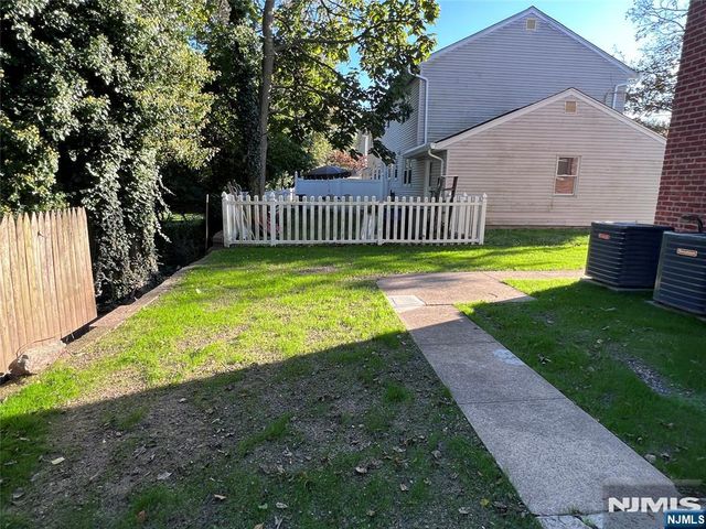 19 Cedar Place 1, Hawthorne, NJ 07506