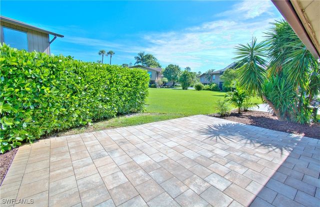 787 Palm View DR 3, Naples, FL 34110