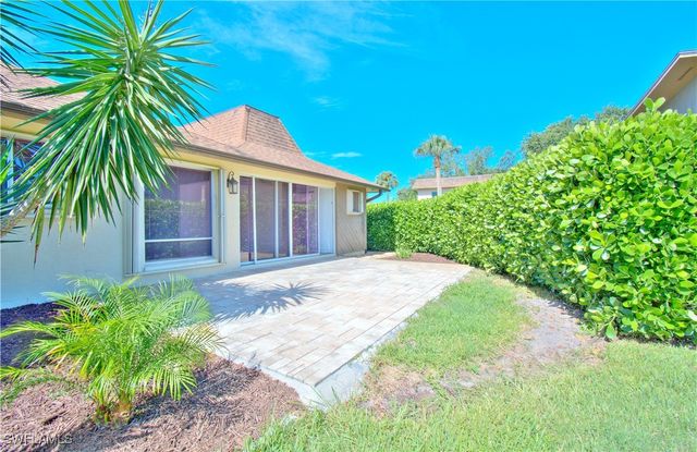 787 Palm View DR 3, Naples, FL 34110