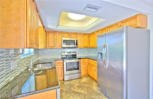 787 Palm View DR 3, Naples, FL 34110