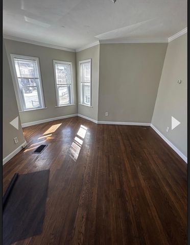 40 Hurd 1, Melrose, MA 02176