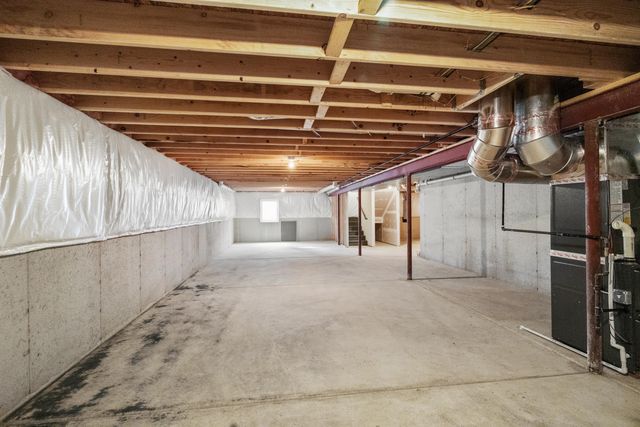 2560 Iowa Street, Crown Point, IN 46307