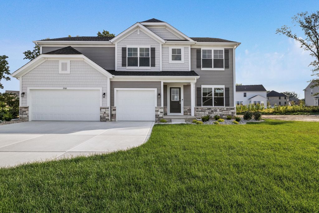 2560 Iowa Street, Crown Point, IN 46307
