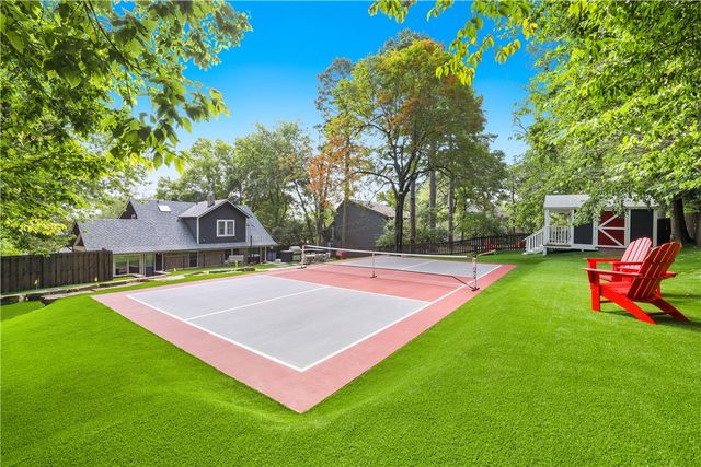 435 N Oliver Avenue, Fayetteville, AR 72701