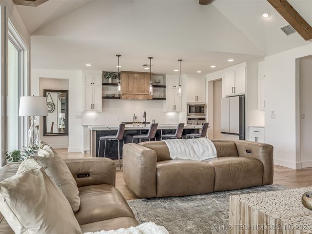 3005 E 146th Place S, Bixby, OK 74008