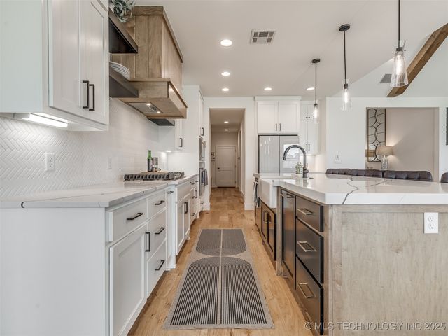 3005 E 146th Place S, Bixby, OK 74008