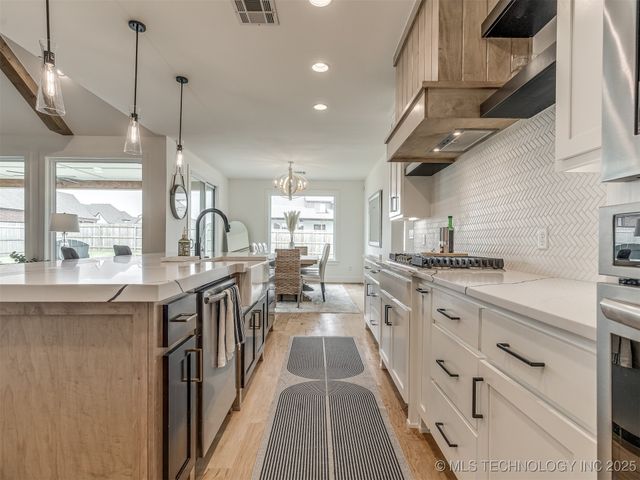 3005 E 146th Place S, Bixby, OK 74008