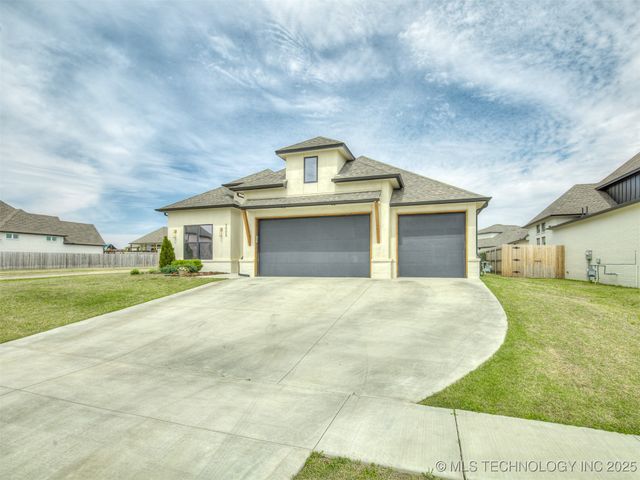 3005 E 146th Place S, Bixby, OK 74008