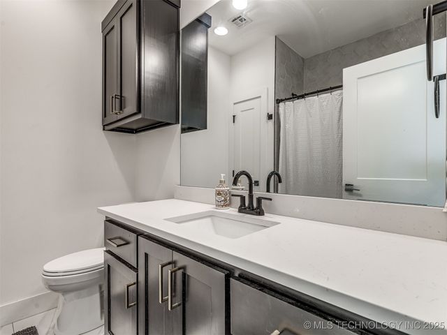 3005 E 146th Place S, Bixby, OK 74008