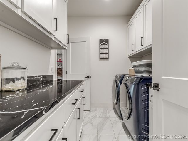 3005 E 146th Place S, Bixby, OK 74008