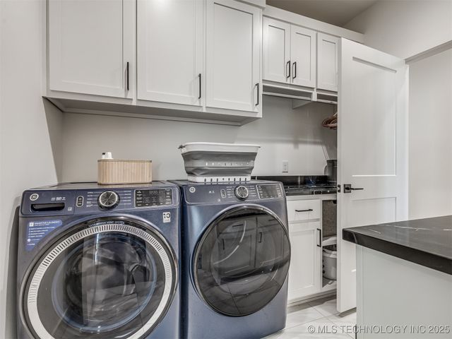 3005 E 146th Place S, Bixby, OK 74008