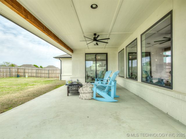 3005 E 146th Place S, Bixby, OK 74008