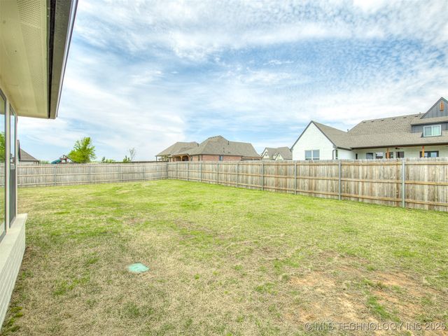 3005 E 146th Place S, Bixby, OK 74008